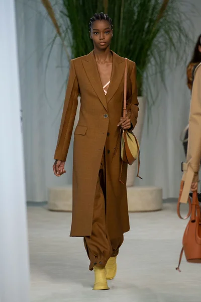 Look 41